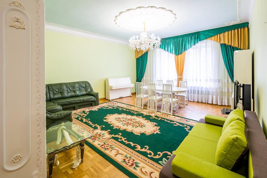 Do Lvova Central Apartments Bagian luar foto