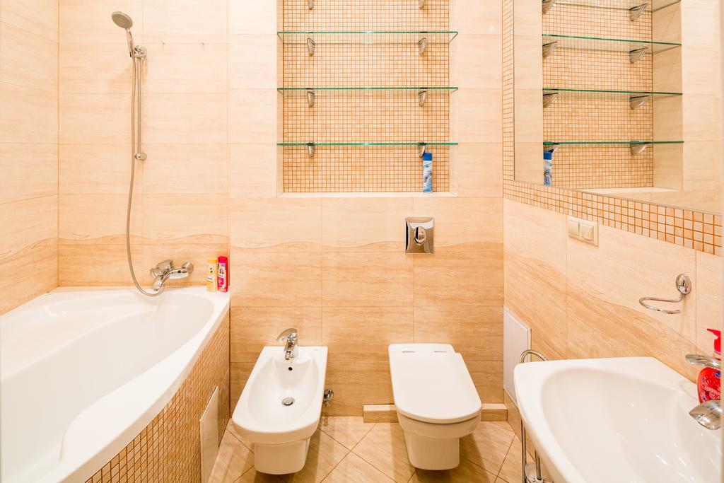 Do Lvova Central Apartments Bagian luar foto