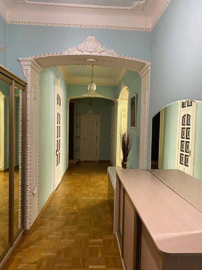 Do Lvova Central Apartments Bagian luar foto