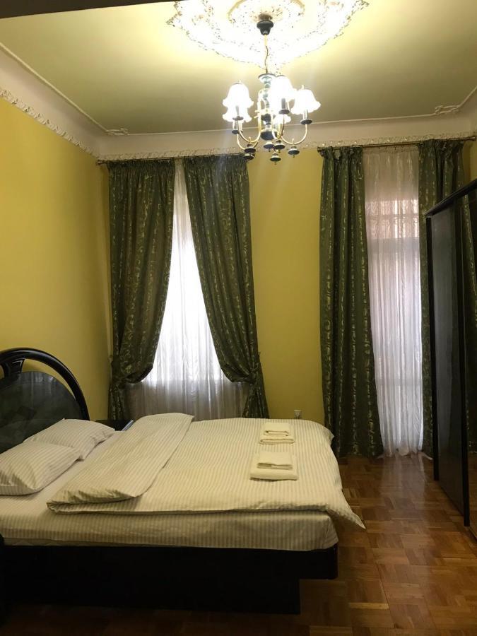 Do Lvova Central Apartments Bagian luar foto