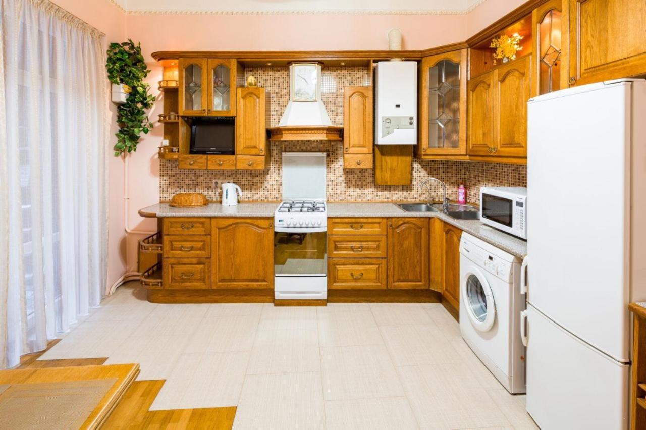 Do Lvova Central Apartments Bagian luar foto